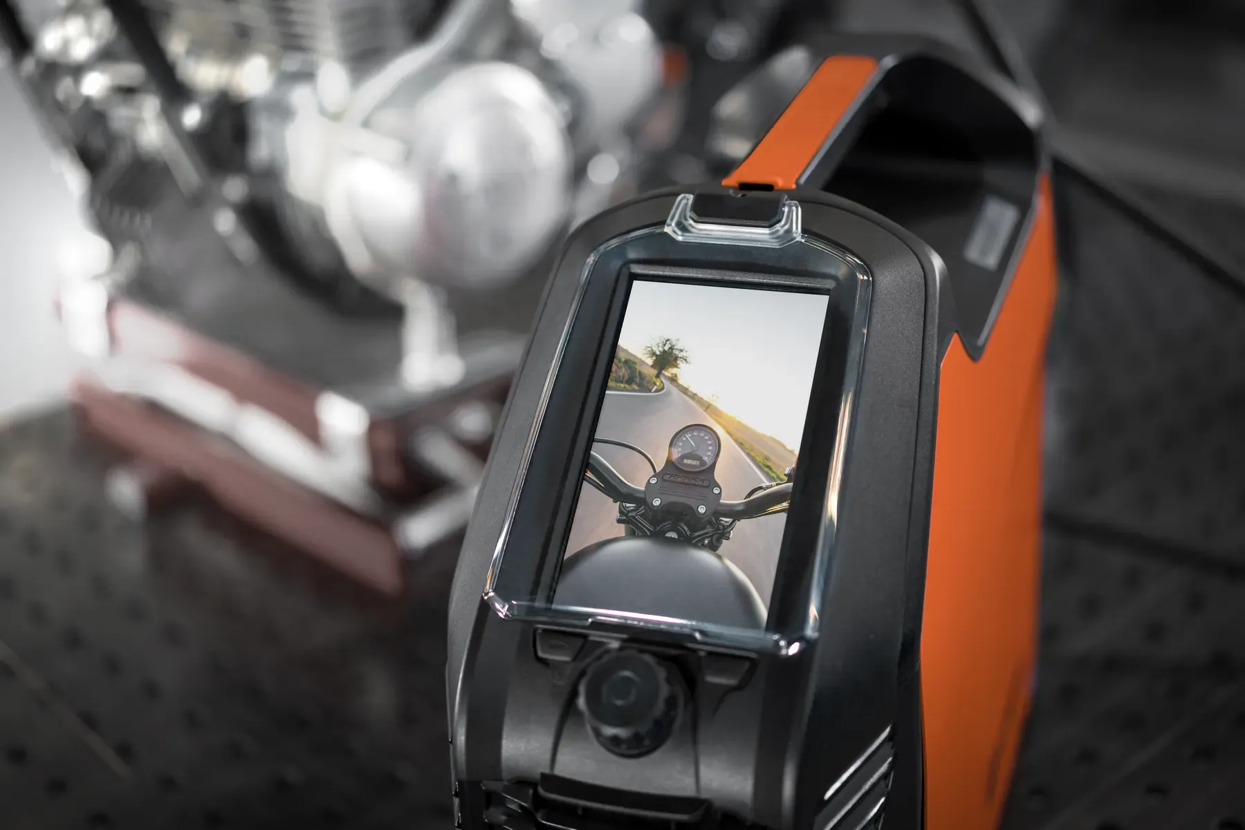 The MasterTig display with a customised screen